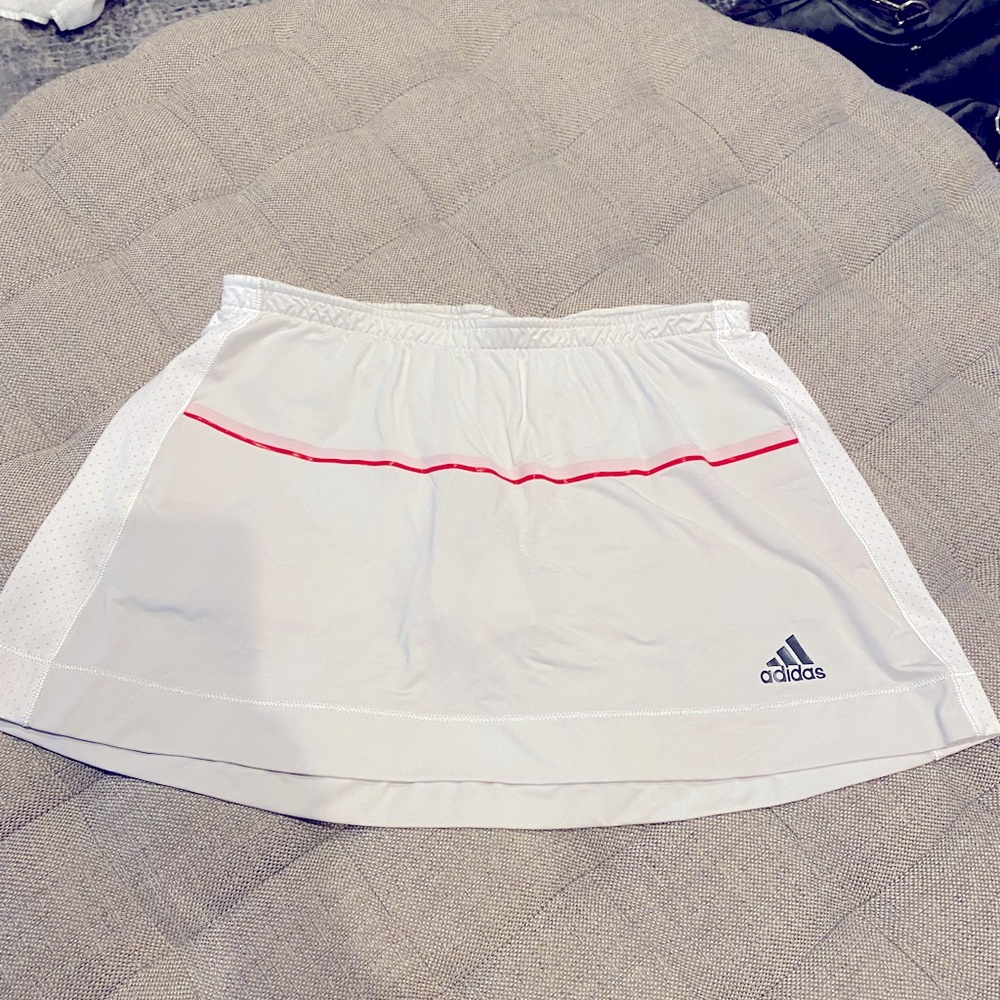 Adidas tennis skirt medium EUC white pink mesh